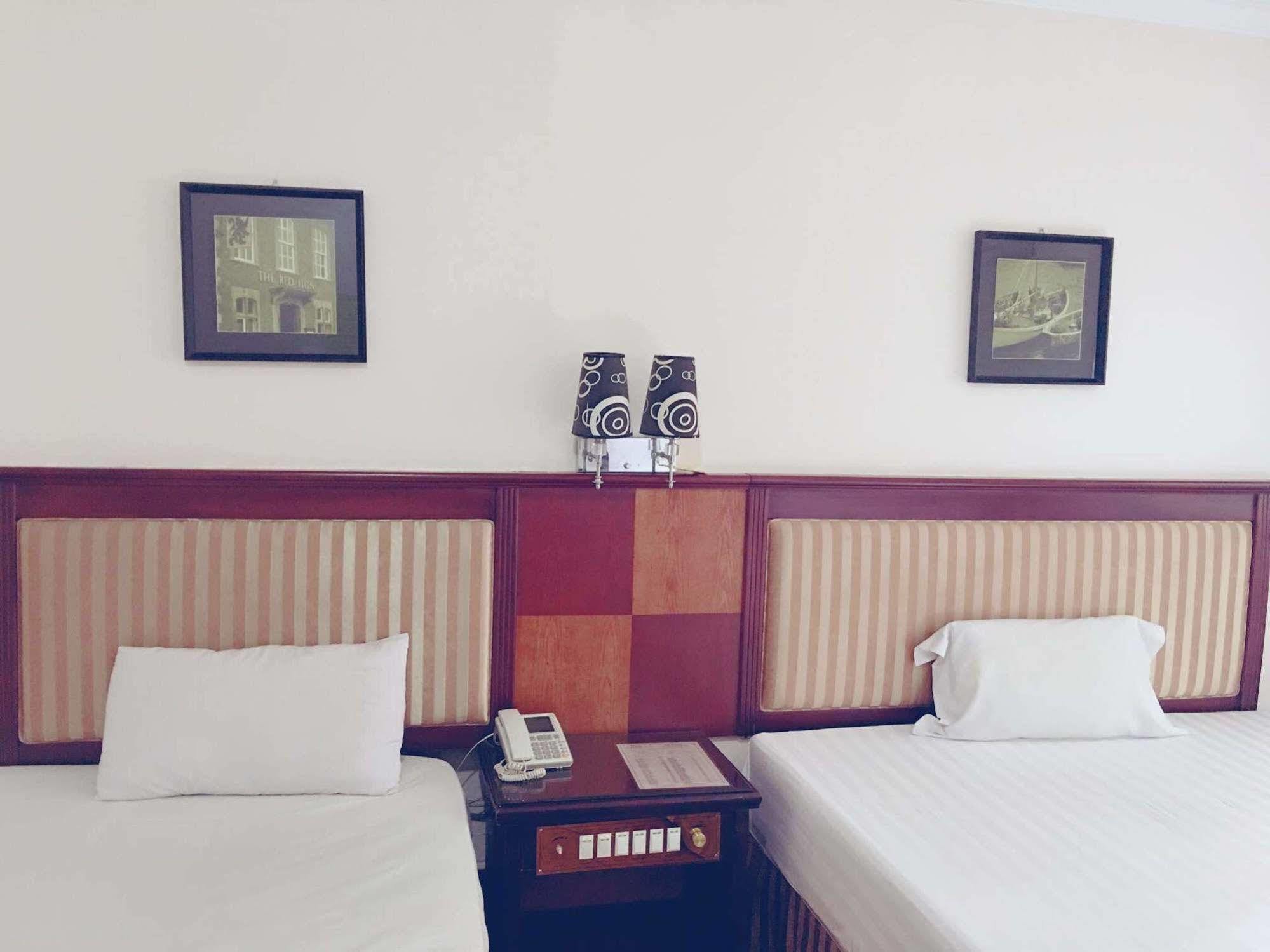 Bac Do Hotel Hanoi Buitenkant foto